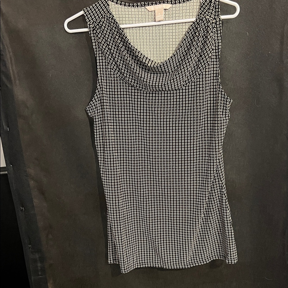 Banana Republic Black and cream Geometric Sleeveless Top